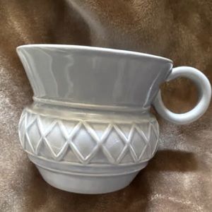 VTG 1999 POTTERY BATH & BODY WORKS LIGHT BLUE MUG. MICROWAVE & DISHWASHER SAFE.